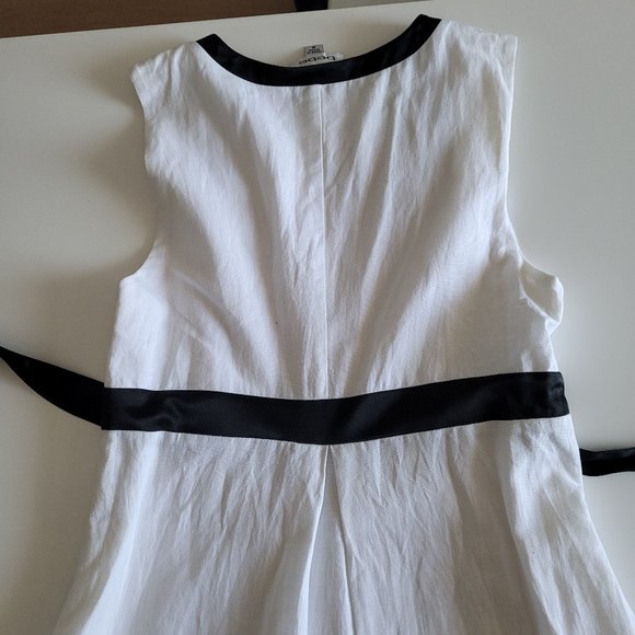 BEBE White summer dress with embroidered front panel - Picture 5 of 9
